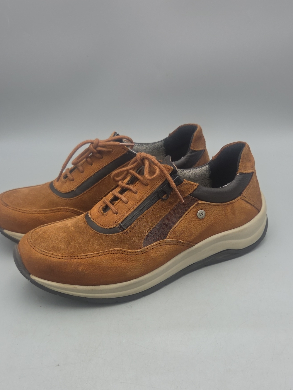 Wolky Cupar lace shoes in a cognac brown leather Sneakers Women 41 US 9.5